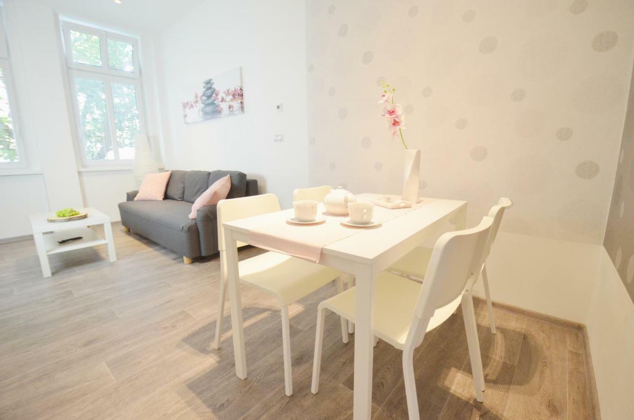 Apartmany Jizdarenska Карловы Вары Экстерьер фото